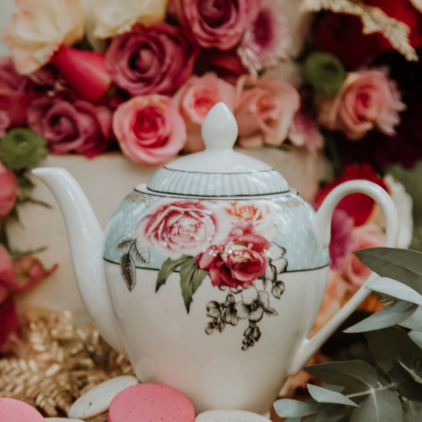 JENNA CLIFFORD - Wavy Rose Teapot