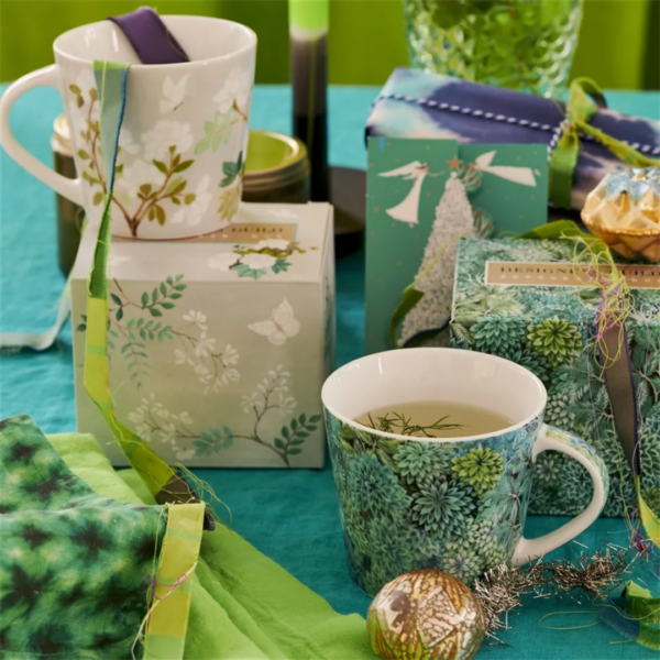 DESIGNERS GUILD - Fleur Orientale Celadon Mug